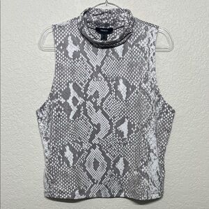 Forever 21 Women’s 3X Gray and White Snake Print Turtle Neck Tank Top